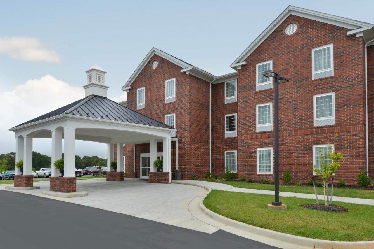 Appomattox Inn&Suites Extérieur photo
