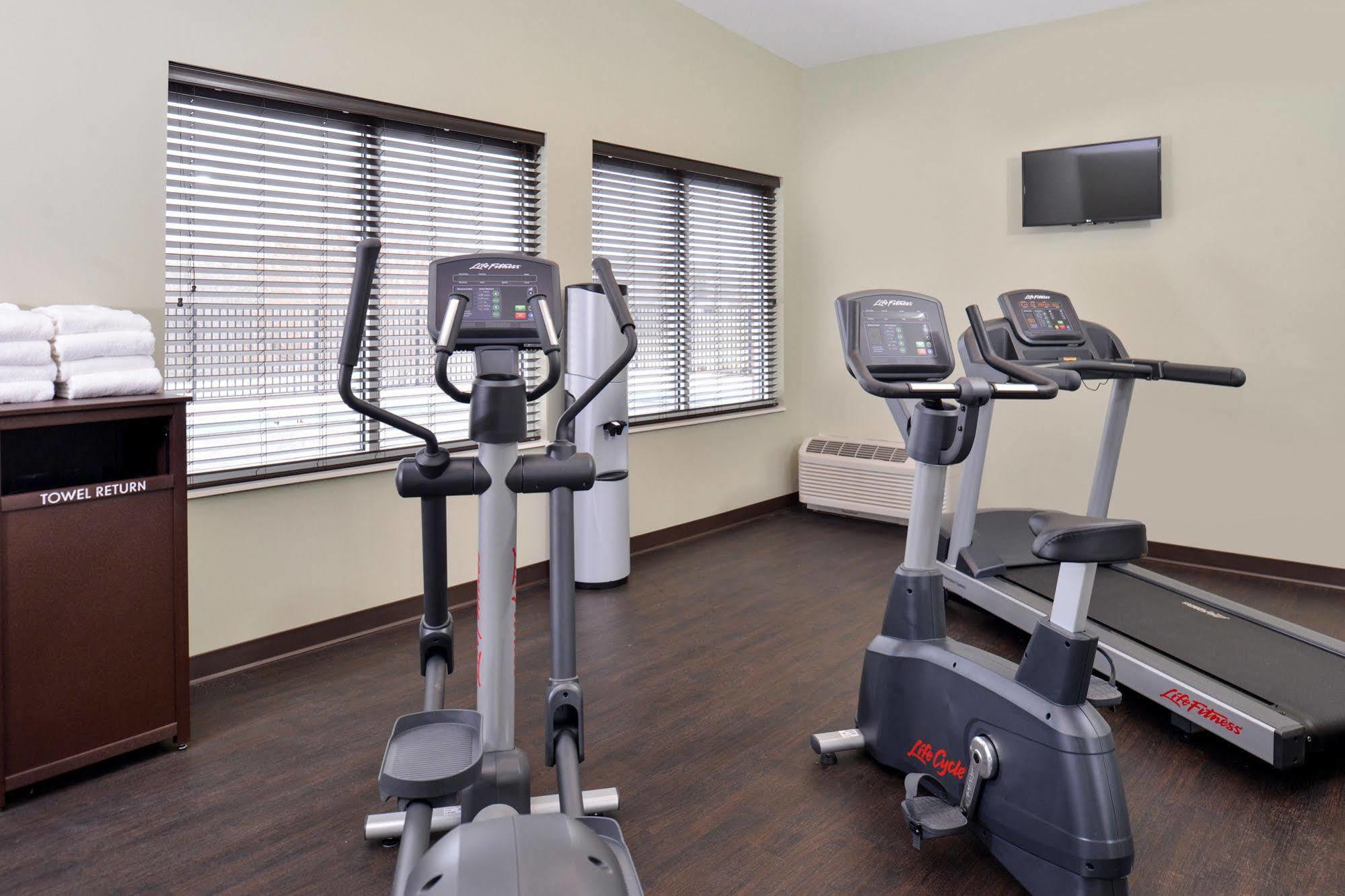 Appomattox Inn&Suites Extérieur photo